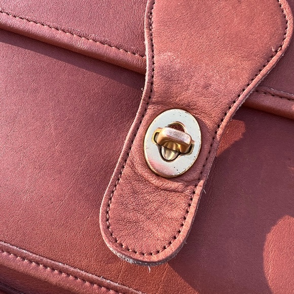 VINTAGE COACH METROPOLITAN LEATHER BRIEFCASE - Picture 8 of 15